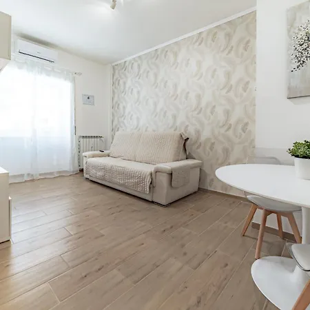 Apartment Mary Flat- Metro Garbatella - Wi-fi *
